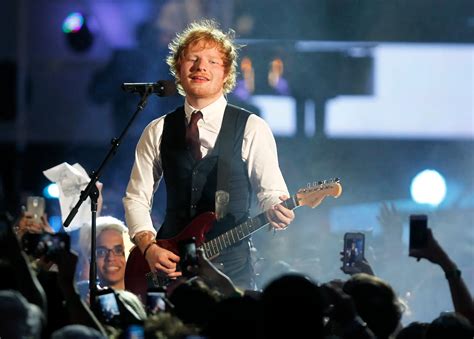 Ed Sheeran Foi O Artista Que Mais Vendeu Em 2017 Sic Notícias