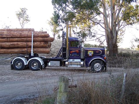 379 Peterbilt Log Truck Trucks Peterbilt Big Rig Trucks