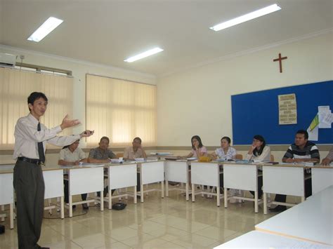 Badan pendidikan kristen penabur, atau biasa disingkat bpk penabur, merupakan lembaga pendidikan berbasis agama kristen yang berada di bawah naungan gereja kristen indonesia sinode. September 2010 ~ SMPK-SMAK BPK PENABUR SUKABUMI