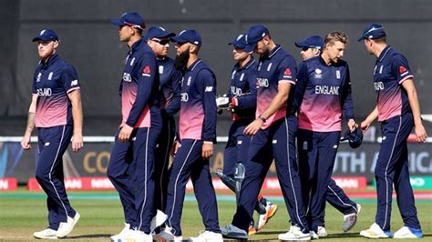 Adil rashid is keen to continue opening the bowling for england after early success in the first twenty20 international against india in ahmedabad. England has the World's best bowling attack - NewsX