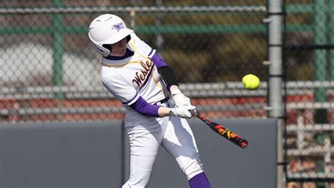 Softball Sweeps Dakota Wesleyan To Open Weekend Homestand