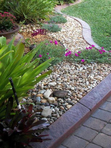 Revive your landscaping and bring new life to your curb appeal with these easy diy projects. 18 Simple and Easy Rock Garden Ideas