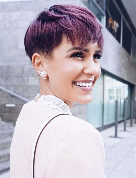 Whether you're looking for quite the shocker but chopping it all off, or you're in need some of pick me up color check out some of this seasons hottest trends after the drop! Short Hair Hairstyles for Spring & Summer 2020 - 2021 ...