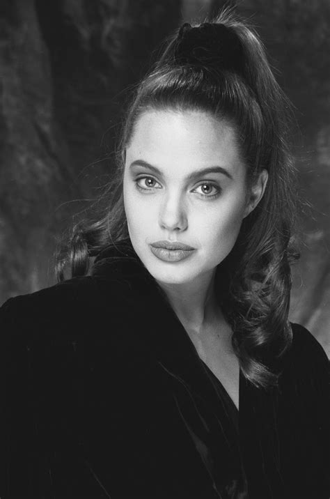 Old Photos Of A Teenager Angelina Jolie Modeling At A Photoshoot In California 1991 ~ Vintage