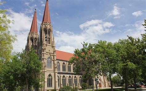 These 15 Low-Stress Jobs Pay Over $75,000 a Year