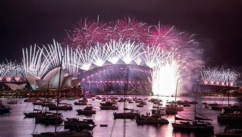 New Years Eve 2021 Photos Videos Of Fireworks From Around The World