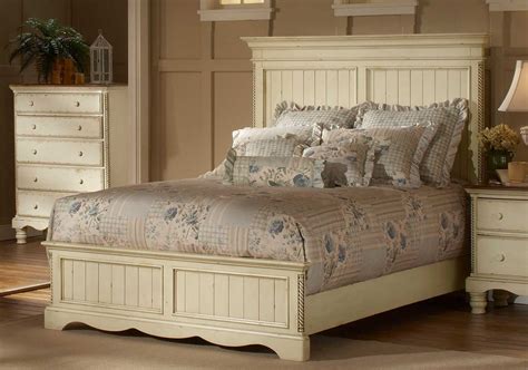 Hillsdale Wilshire Panel Bedroom Set Antique White Hd 1172573bqr Bed