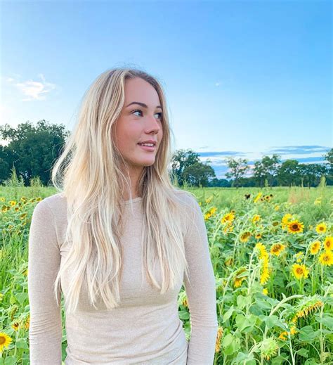 Amalie Jørgensen On Instagram “happyyy🌻😁” Fashion Dresses With Sleeves Long Sleeve Dress