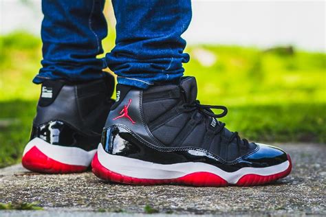 The famous black and white jordan 11 worn by michael jordan in 1995 and 1996 needs no introduction, but this latest edition does feature some details not seen on previous concord retro. Air Jordan 11 Bred (CDP) On Feet Video Sneaker Review ...