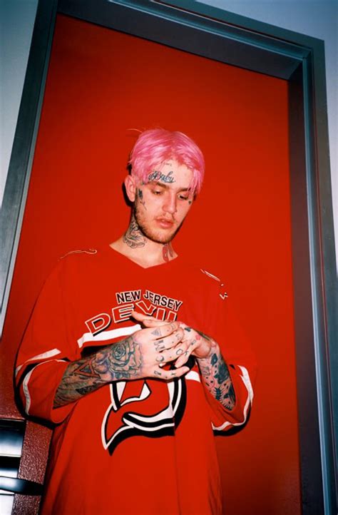 Lil Peep Rapper And Singer Dead At 21 Reality Tv World