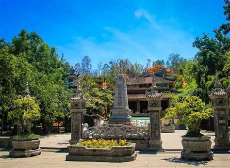 Và đặc biệt, từ về nhà đi con đến hướng dương ngược nắng, cô xuyến hoàng yến đều đóng dạng vai góp vui theo kiểu mê trai, hám tiền. Tổng hợp 15 di tích lịch sử ở Nha Trang: giá vé & giờ mở cửa