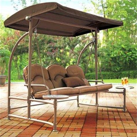Modern outdoor patio furniture combines your love for the great outdoors, entertaining, and modern design in one simple and sophisticated. Home Trends Patio Furniture
