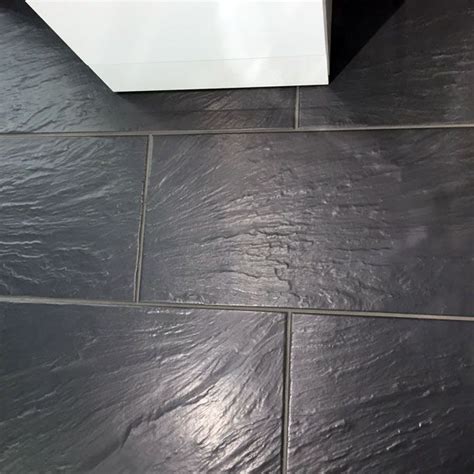 The color of most slate is gray and can range from light to dark. 30x60cm Pizarra Black Slate Effect Tile | Tile floor ...