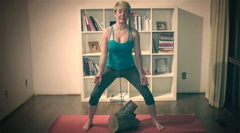 This Sex Expert Shows Women How To Weightlift And Move Furniture With
