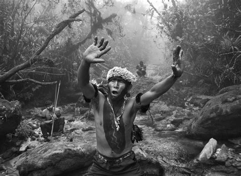 Life Among The Yanomami An Isolated Yet Imperiled Amazon Tribe Sebastiao Salgado Fotografia