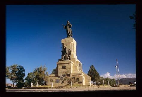 Monumento A Las Heroínas De La Coronilla En Cochabamba 4 Opiniones Y 1