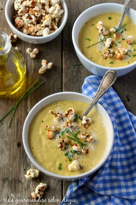 Velouté de maïs au pop corn pimenté vegan sans gluten