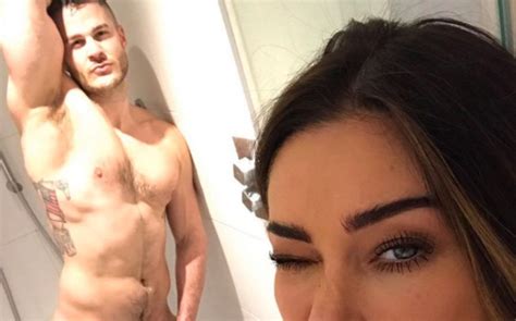Austin Armacost Gets Naked For A Steamy Shower Posts It Online Nsfw