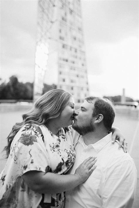 Downtown Indianapolis Summer Engagement Session Kirsten And Austin