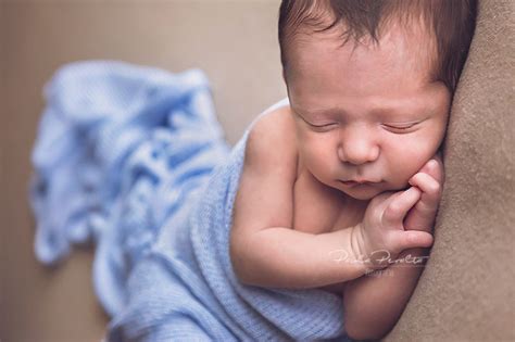 fotos a recién nacido de 12 días paula peralta fotografía
