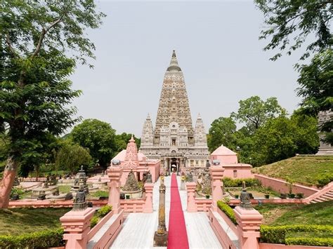 Mahabodhi Temple And Bodhi Tree Bodhgaya Timings History Darshan