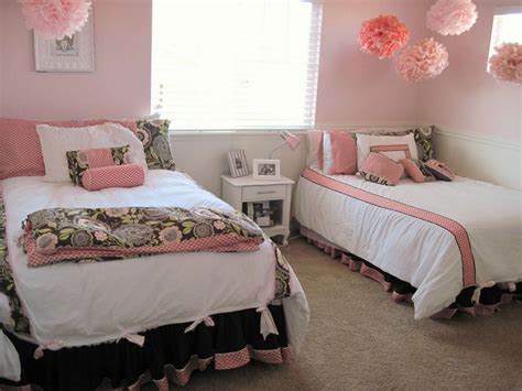 40 Smart Double Dorm Room Decor For Girls Modern Dorm Room Pink