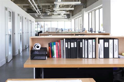 Office Organization Tips Set Up An Organized Cubicle Readers Digest
