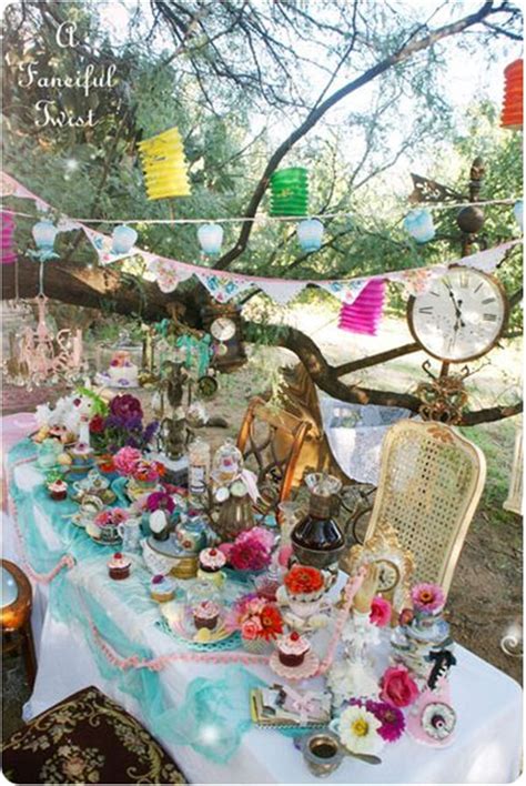 Get Whimsical 31 Alice In Wonderland Bridal Shower Ideas Chicwedd