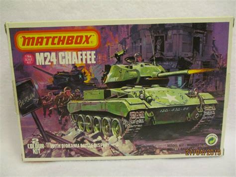 Matchbox M24chaffee Model Tank Kit With Diorama Battle Display 176