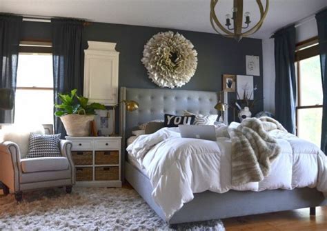 Your master bedroom is brimming with potential—all it takes is a little inspiration and a dash of creativity to unlock it. 20 Master Bedroom Decor Ideas | The Crafting Nook by ...