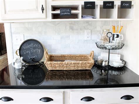 10 Pretty Ways To Keep Your Countertop Organized Countertop