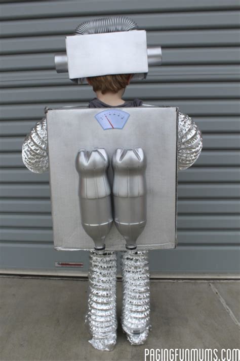 Diy Robot Costumes Play Eat Grow Play Diy Toddler Robot Costume