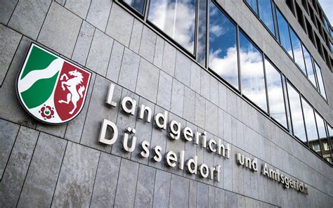 Düsseldorf: Lehrer im Ruhestand kassierte volles Gehalt - Prozess geplatzt