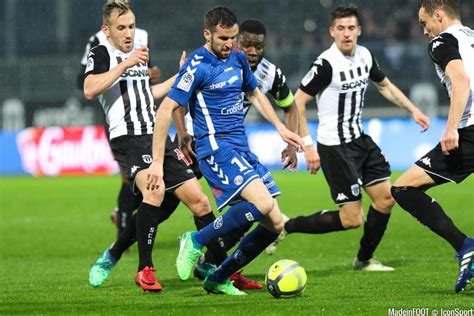 Strasbourg is going head to head with angers starting on august 8, 2021 1:00 pm et event details: L1 - Angers - Strasbourg : les compos officielles