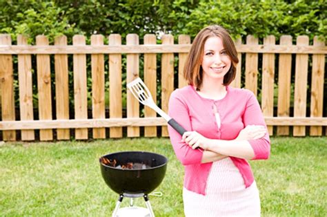 Get Grilling The Girls Guide To Becoming A Grill Master