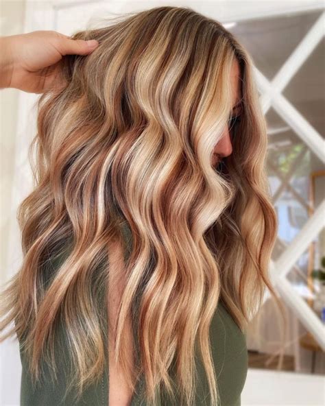 Best Blonde Highlights Ideas For A Chic Makeover In Hair Adviser Copper Blonde Hair