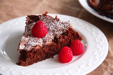 The Most Satisfying Flourless Chocolate Cake Martha Stewart How To