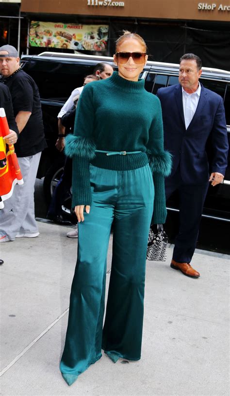 Jennifer Lopezs Green Outfit See The Photo Billboard