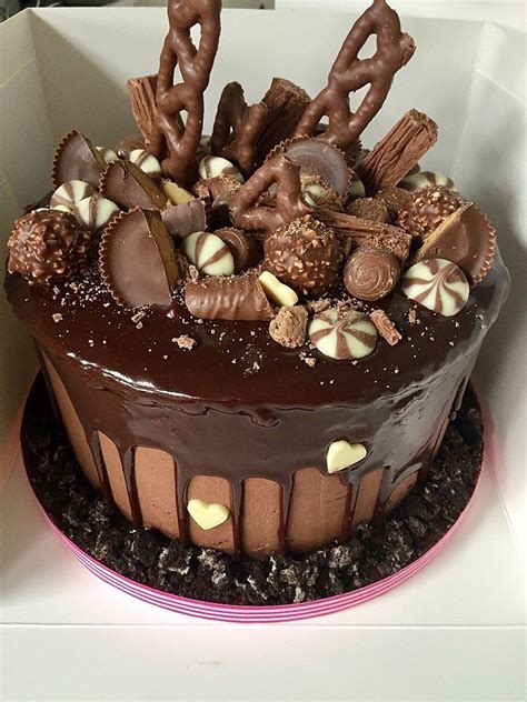 Chocolate Cake Decoration Drip Pastries D Loulou In 2020 Chocolate