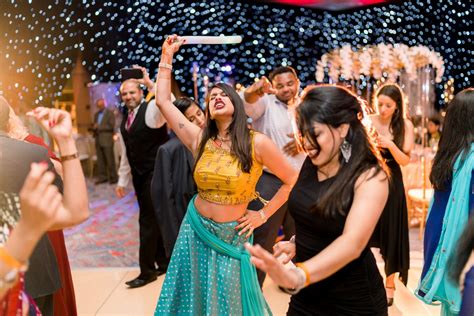 Hindu wedding photography, london, united kingdom. Neena and Ashneal, Indian wedding photos Diplomat Hollywood - Miami Wedding Photographers ...