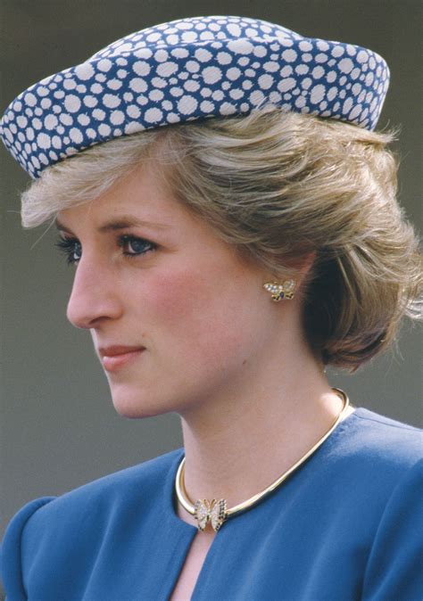 The Jewelry Megan And Kate Inherited From Princess Diana Who What Wear Uk