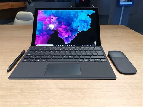 Microsoft Surface Pro 6 Im Test Gutes Tablet Mit Wenig Neuerungen