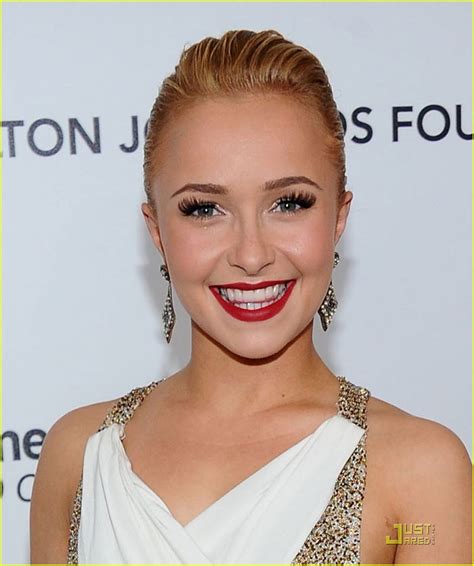 Full Sized Photo Of Hayden Panettiere Oscars Viewing Party 01 Photo