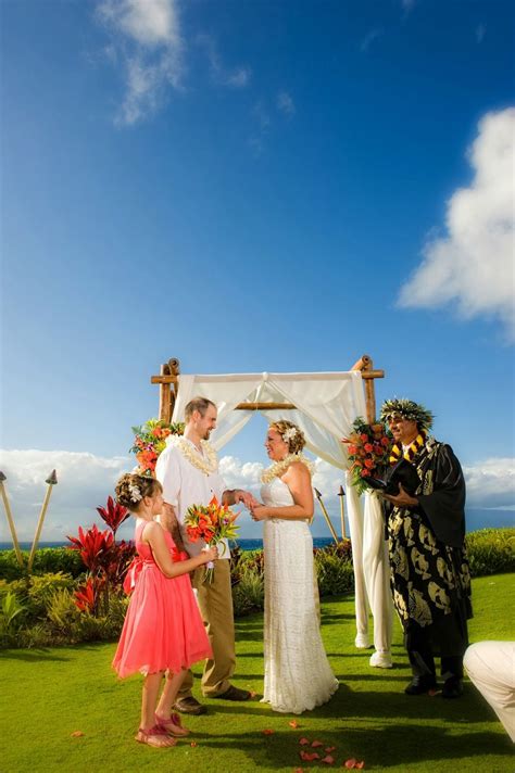 A Perfect Maui Day For Your Wedding By The Sea Maui Wedding Planners