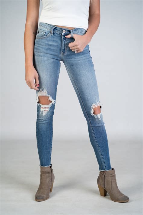 Tessa Kan Can Light Wash Destroyed Skinny Jeans | Destroyed skinny jeans, Skinny jeans, Skinny