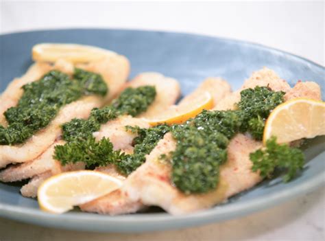Making delicious seafood dishes during lent can be a snap with these tasty, easy to make fish recipes that the whole family can enjoy. Roasted fish fillets with chimichurri sauce - Diabetes Canada
