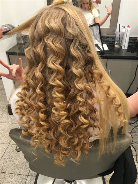 Super Straight Hair Made Curly With A Tapered Curling Wand For A