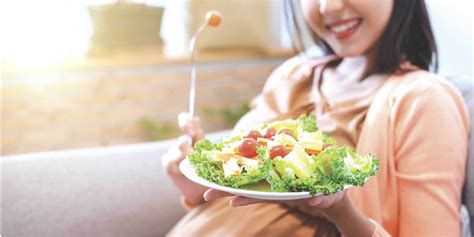 Pada bagian di atas sudah. 13 Rekomendasi Makanan Sehat untuk Ibu Hamil