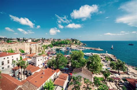 Averages are for antalya, which is 13 miles from antalya. Antalya - die Großstadt an der Türkischen Riviera ...