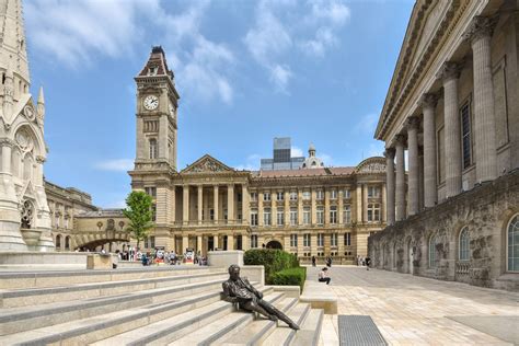 Birmingham Museum And Art Gallery To Partially Reopen In April 2022 Brumhour Networking With